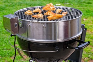 Rotisor pentru gratar pe carbuni de tip kettle Slow 'N Sear® SNS GRILLS de 56cm - Img 8