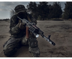 Suport pentru lanterna Armytek AWM-06 pentru sina Picatinny si Weaver - Img 4