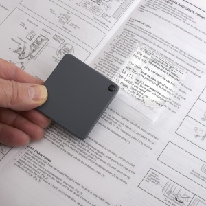 Lupa de buzunar MagniFlip Plus, putere 2.5X/5X/7X, cu deschidere automata - Carson - Img 2