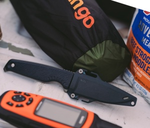 Cutit outdoor SOG Altair FX Squid Ink, otel CRYO CPM S35VN, lama 86 mm - Img 10