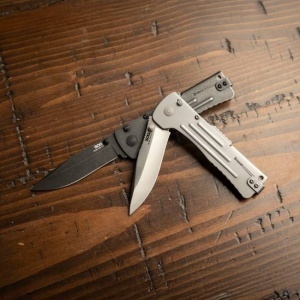 Cutit pliabil SOG SlimJim 2.0 Satin SJ41-CP, lama Clip Point AUS-8, deschidere asistata S.A.T., Lockback, maner din otel inoxidabil, EDC Ultra Slim - Img 2