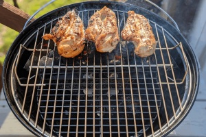 Kit cosuri de carbuni si jgheab apa Slow ’N Sear FireBaskets SNS Grills - Img 7