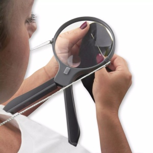 Lupa de mana Split Handle 10 cm cu iluminare led - Carson - Img 8