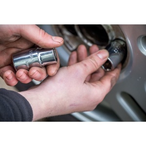 Stanley STHT80890-0, cheie telescopica pentru roti, include doua tubulare 17-19mm si 21-23mm, max. 46cm - Img 8