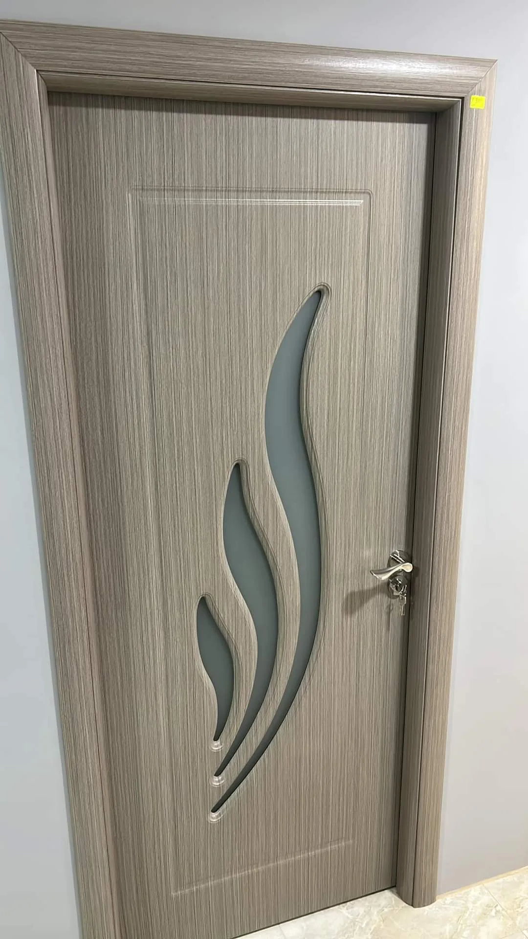 Интериорна врата Novo Doors ND310 STANDARD Сив, монтирана при клиент