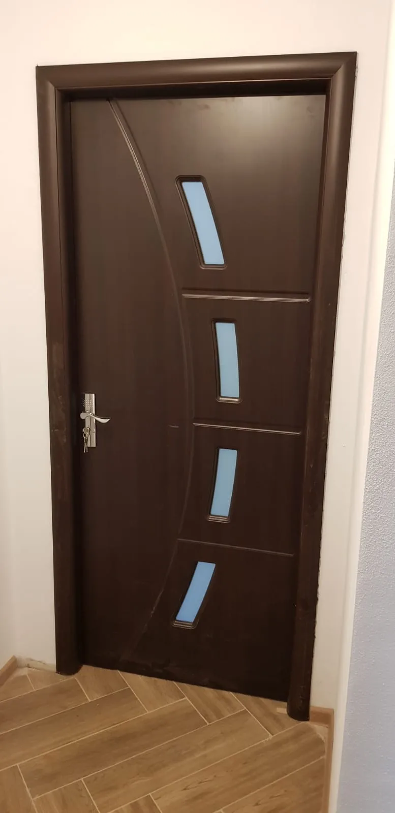 Интериорна врата Novo Doors ND508 STANDARD, монтирана при клиент