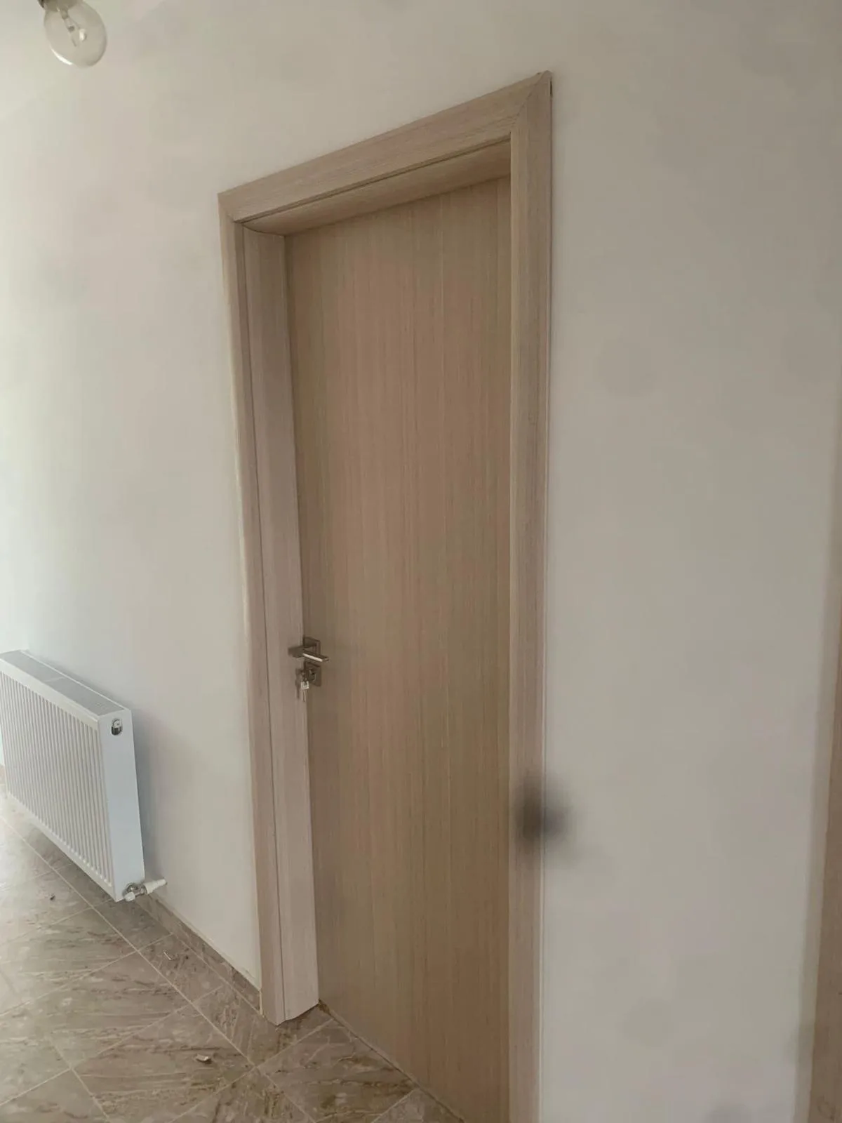 Интериорна врата Novo Doors ND82 STANDARD Крем, монтирана при клиент
