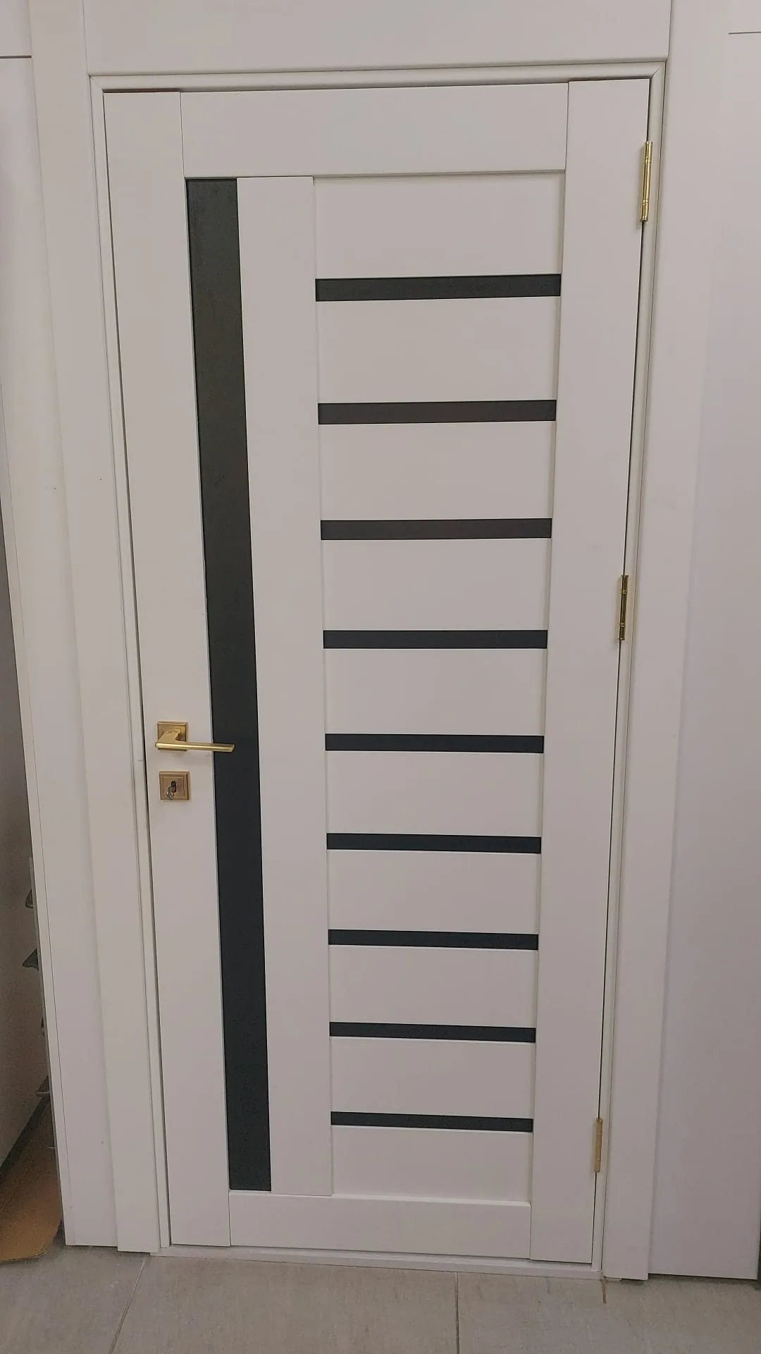 Интериорна врата Novo Doors NDM01 LUX PREMIUM, монтирана при клиент