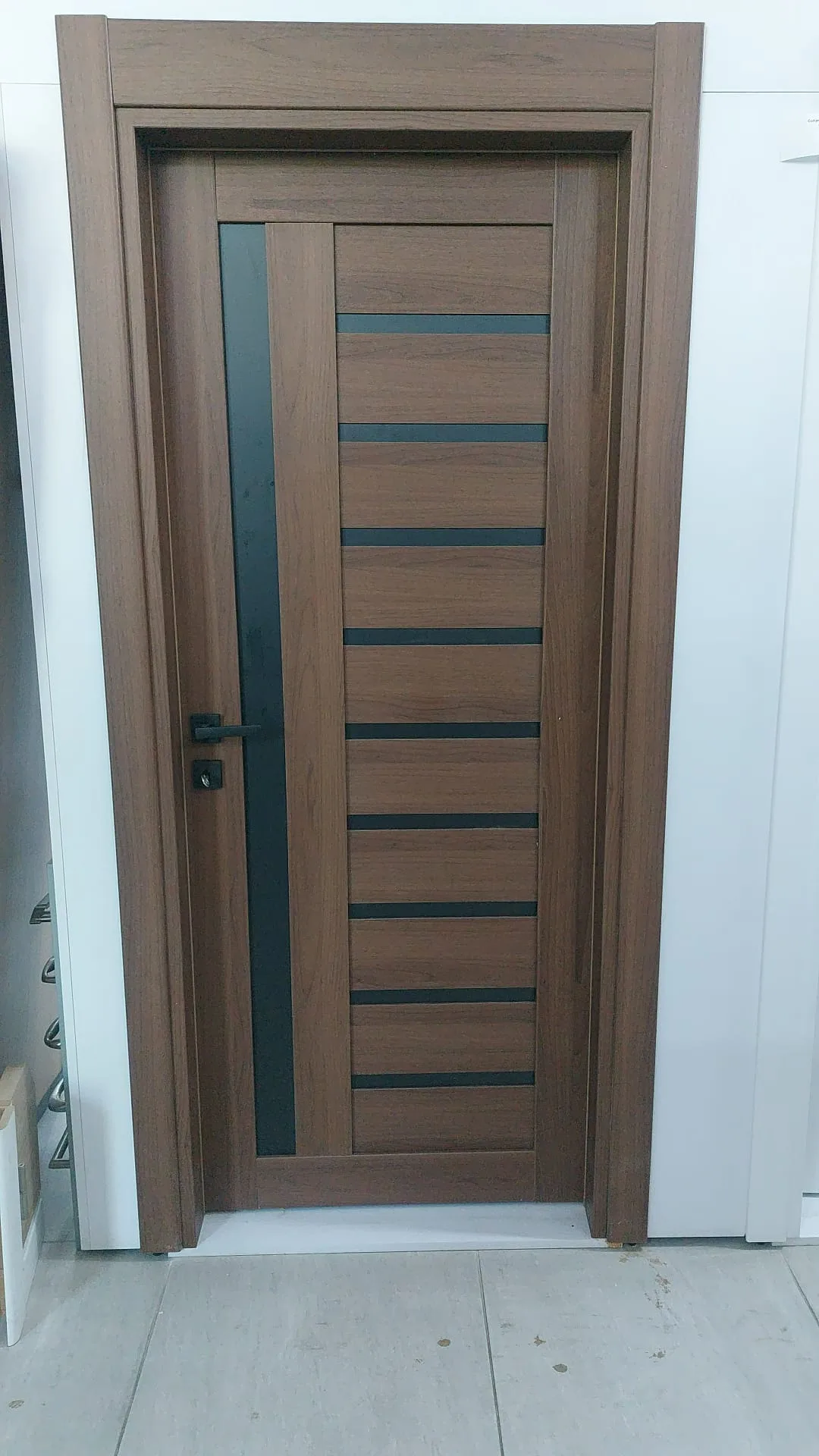 Интериорна врата Novo Doors NDM01 LUX PREMIUM, монтирана при клиент