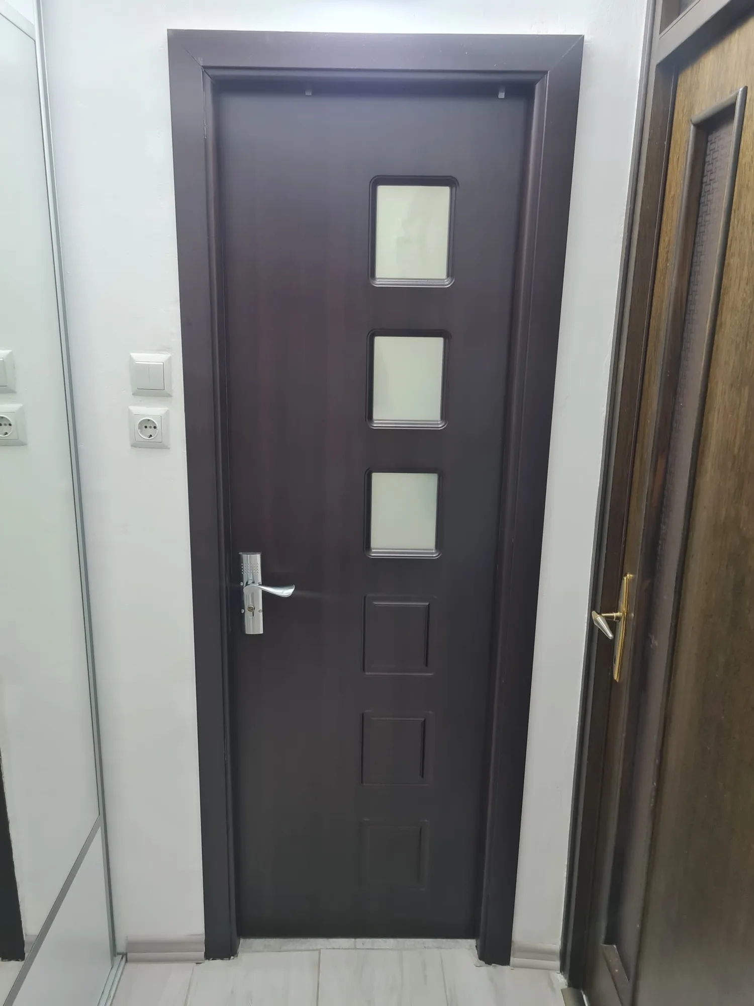 Usa de interior Novo Doors ND319 STANDARD Wenge montata la client