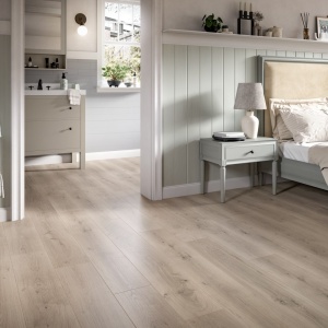 Parchet laminat Stejar Pinot gri deschis EL2112, 8 mm, rezistent la apa, AC4, EGGER - Img 1