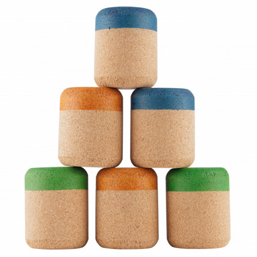Can toss game, made of natural cork
