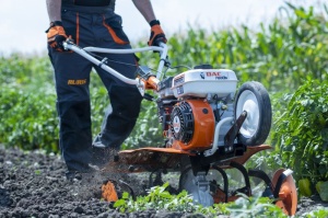 Motosapa DAC 7000 ACC3 + roti cauciuc 4.00-8+rarita+plug+adaptor+dispozitiv scos cartofi+roti metalice 400 fara manicot+cultivator+set contragreutati 10kg 7CP - Img 2
