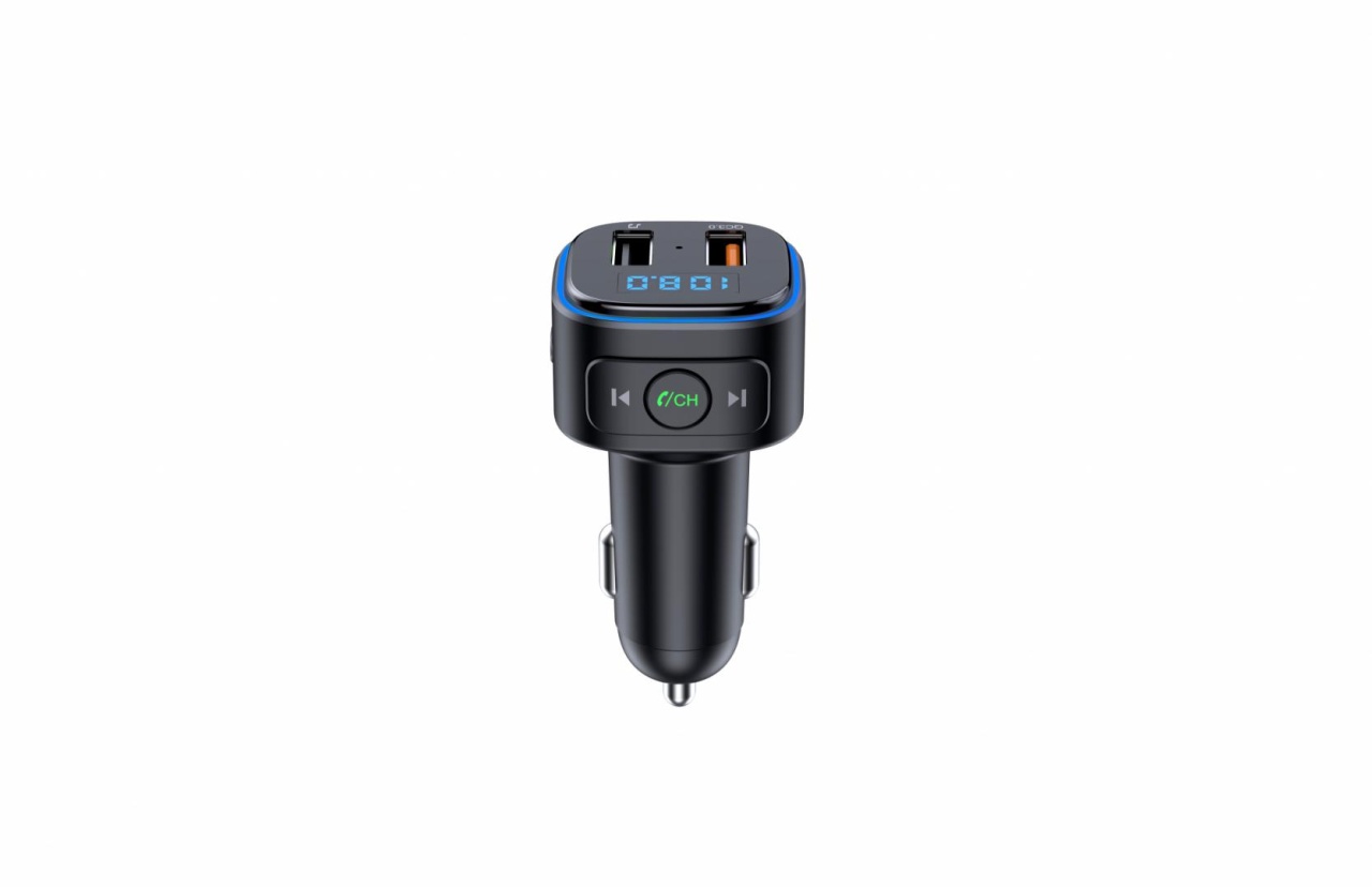 Modulator FM Serioux ABFM46, Bluetooth 5.0 , raza actiune de până la 5 m, voltaj intrare: 1x DC 12V/24V, 2 porturi USB: 1 X USB QC3.0 1 x USB audio (pana la 32 GB), format muzica: MP3/WMA/WAV, frecvența FM: 87.5MHz - 108.0MHZ , microfon incorporat,