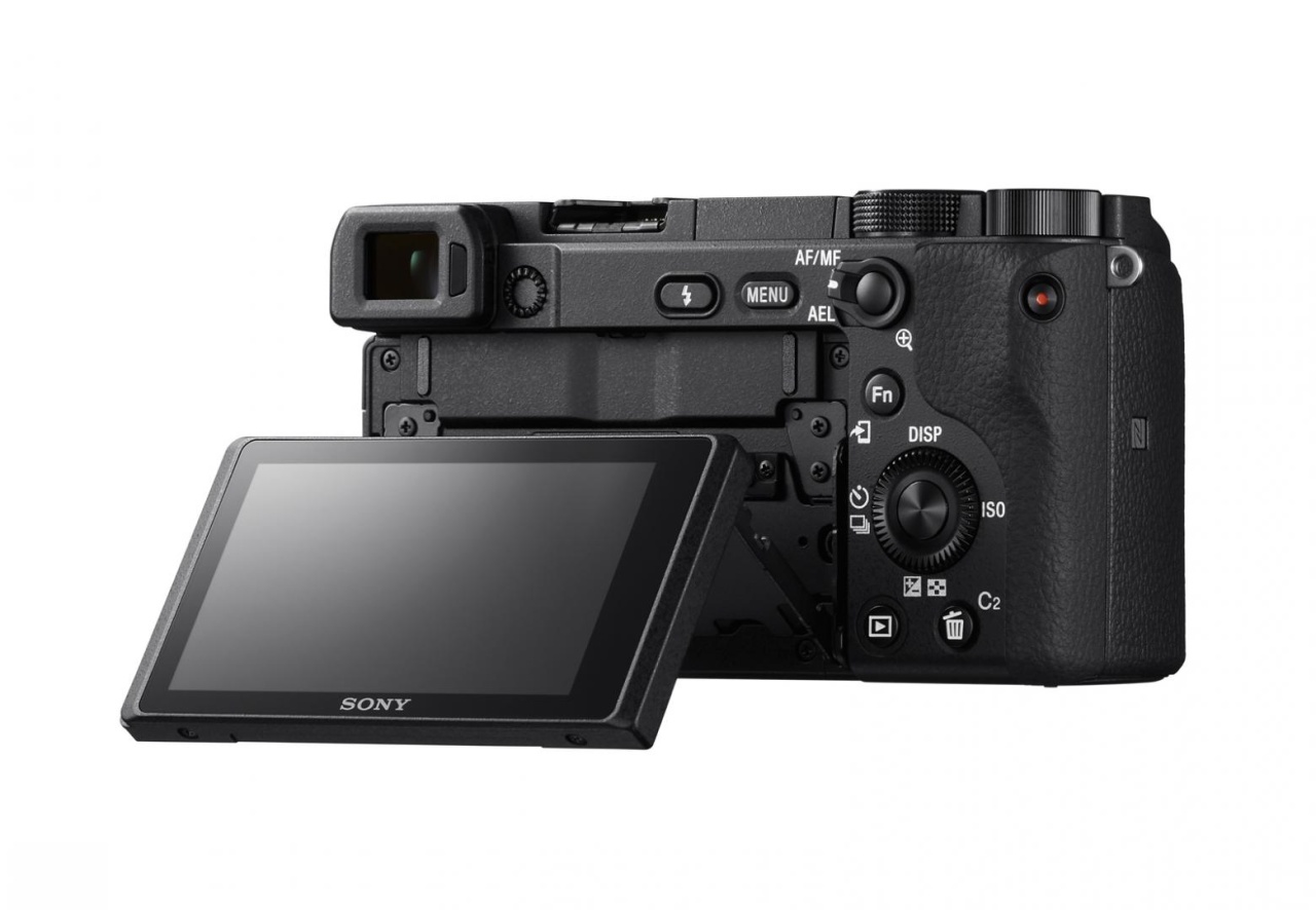 Kit SONY Alpha A6400 Mirrorless 24.2MP, ISO 32000 (Extins: 102400), 1/4000s, 4K @30fps, SD/SDHC/SDXC, Rafala 11cps, WiFi/Bluetooth/NFC, Senzor APS-C, Montura Sony E, Obiectiv 16-50mm, F3.5-5.6 - 2 | YEO