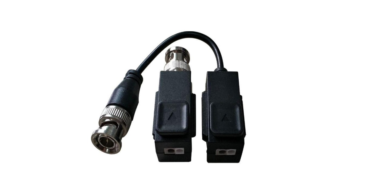 Video balun DS-1H18S/E(C);307400306,Video balun pasiv Hikvision, DS- 1H18S/E(C); set 2 bucati ( o bucata cu cablu si o bucata fara cablu); transmite semnal video pe cablu UTP pana la 250m si pentru camere PoC pana la 150m; compatibil standard