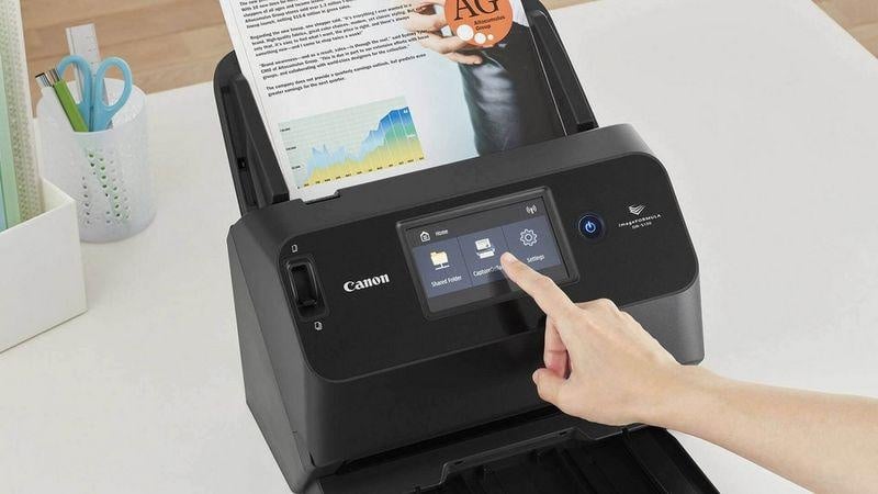 Scanner Canon DR-S130, dimensiune A4, tip sheetfed, viteza scanare: 30ppm alb-negru si color, duplex, rezolutie optica 600dpi, ADF 60 coli, senzor CIS, software: ISIS / TWAIN Driver (Windows 8.1 / 10. Windows Server 2012 R2 /2016 / 2019) CaptureOnTouch - 1 | YEO