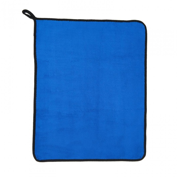 "Laveta Auto Microfibra 38x45cm. Este speciala pentru curatarea masinii, este fabricata dintr-o microfibra ultra-groasa premium de 800 GSM care asigura capacitatea superioara de absorbtie a apei, moliciune si rezistenta Material:85% poliester si 15%