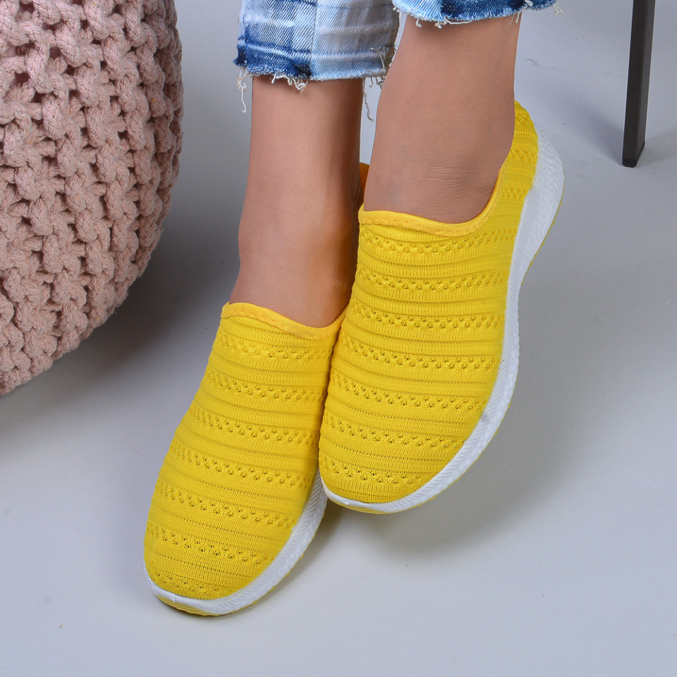 Adidasi dama Radar Yellow - Need 4 Shoes
