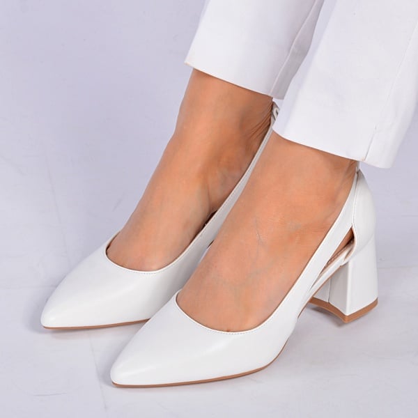 Pantofi Cu Toc Dama Carolyn Albi