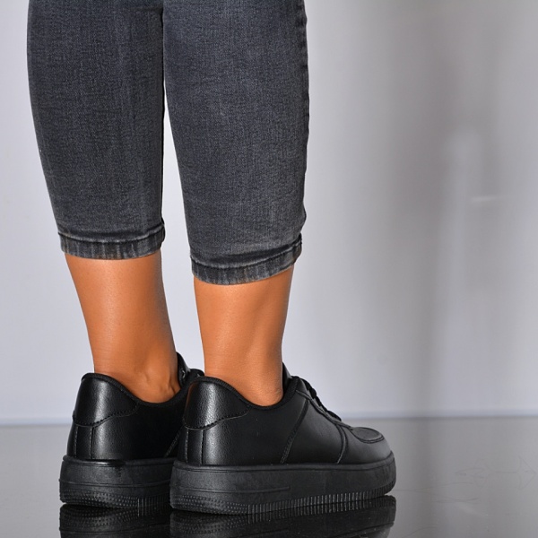 Adidasi Dama Loka Negri- Need 4 Shoes