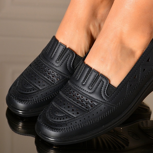 Pantofi Cu Platforma Lazaria Negri- Need 4 Shoes