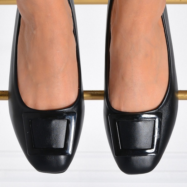 Balerini Dama Gus Negri - Need 4 Shoes