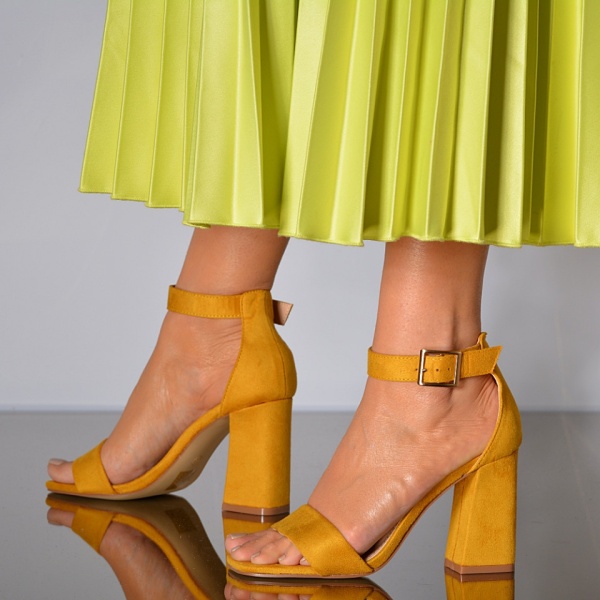 Sandale Dama Cu Toc Fiorella Galbene- Need 4 Shoes