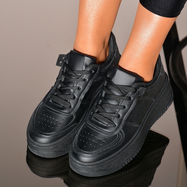 Adidasi Dama Kylie Negri- Need 4 Shoes