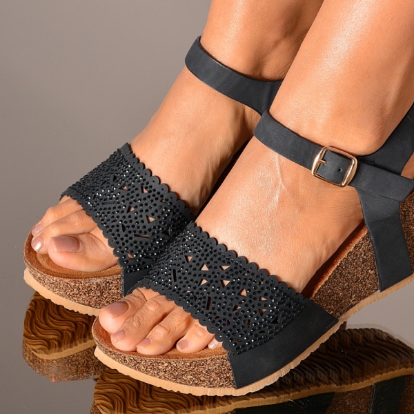 Sandale Cu Platforma Adyla Negre- Need 4 Shoes