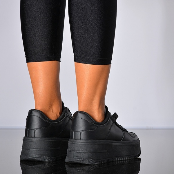 Adidasi Dama Kylie Negri- Need 4 Shoes