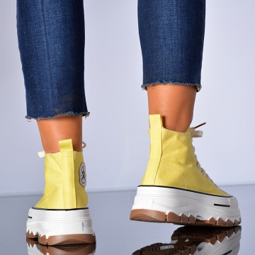 Adidasi Dama Ava Galbeni- Need 4 Shoes