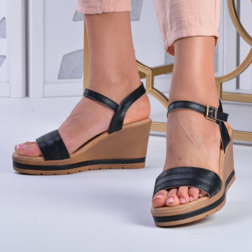 Sandale cu platforma Spring Negre - Need 4 Shoes