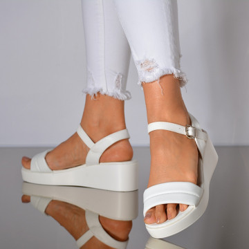 Sandale Cu Platforma Felipa Albe- Need 4 Shoes