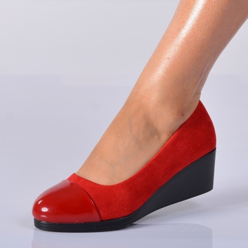 Pantofi Cu Platforma Kimora Rosii- Need 4 Shoes