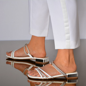 Papuci Cu Toc Lulu Albi- Need 4 Shoes