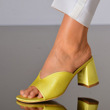 Papuci Cu Toc Pandora Galbeni- Need 4 Shoes