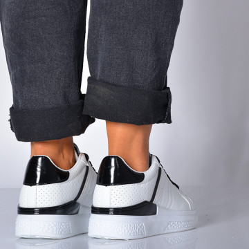 Adidasi Dama Camelis Albi- Need 4 Shoes