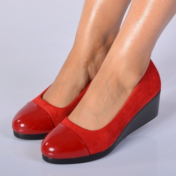 Pantofi Cu Platforma Kimora Rosii- Need 4 Shoes
