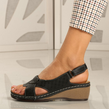 Sandale cu platforma Lina Negre - Need 4 Shoes