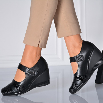 Pantofi Cu Platforma Trixi 2 Negri - Need 4 Shoes