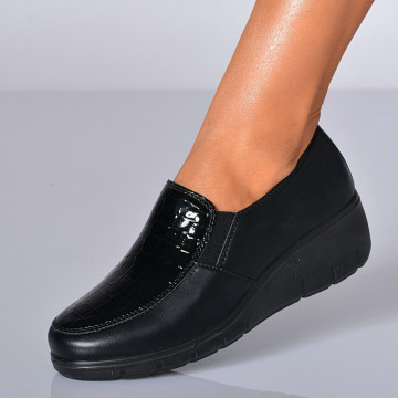 Pantofi Cu Platforma Merida Negri - Need 4 Shoes
