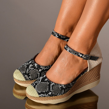 Sandale Cu Platforma Jolly Negre -NEED 4 SHOES