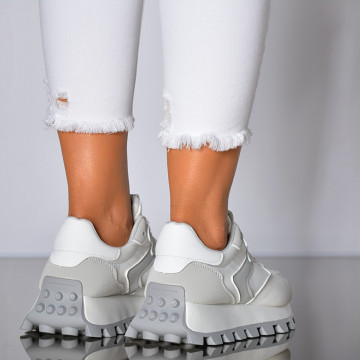 Adidasi Dama Kriss Albi- Need 4 Shoes