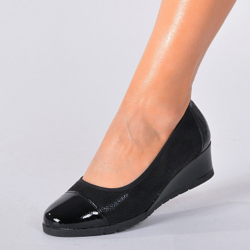 Pantofi Cu Platforma Junia Negri