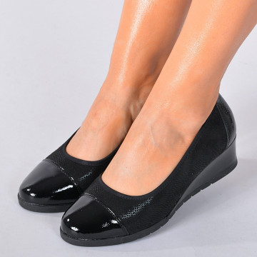 Pantofi Cu Platforma Junia Negri