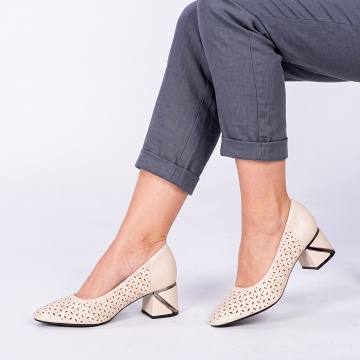 Pantofi Cu Toc Dama Loret 2 Bej