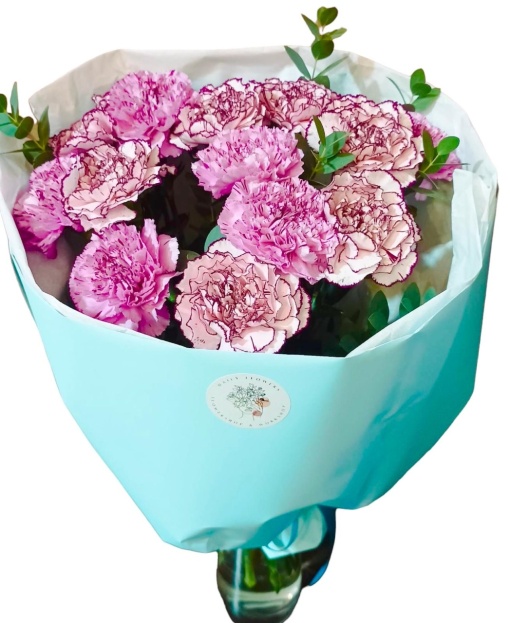 Buchet cu garoafe pink