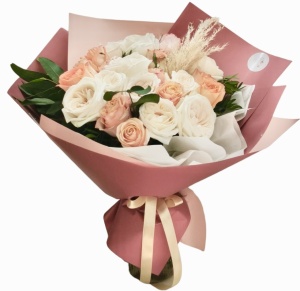 Buchet cu 25 de trandafiri premium