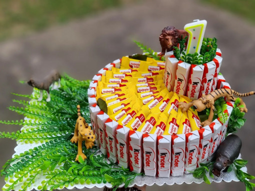 Torta od slatkiša - Kinder Jungle